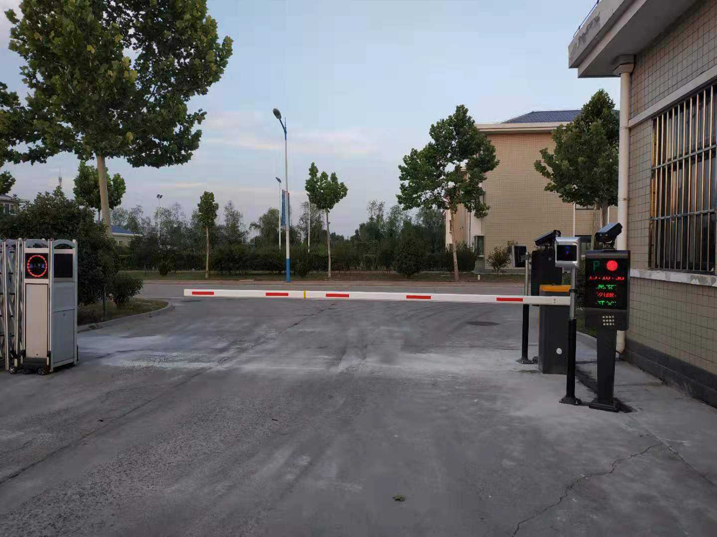 車牌識別系統的六個主要結構